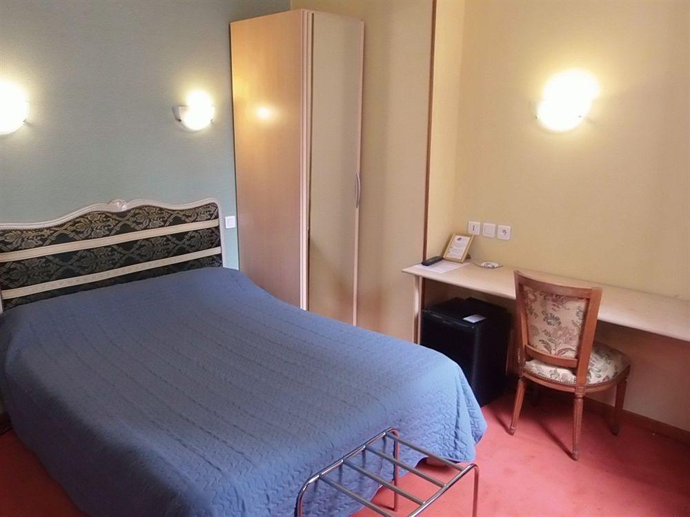 Hotel Memorial سانت كونتان المظهر الخارجي الصورة