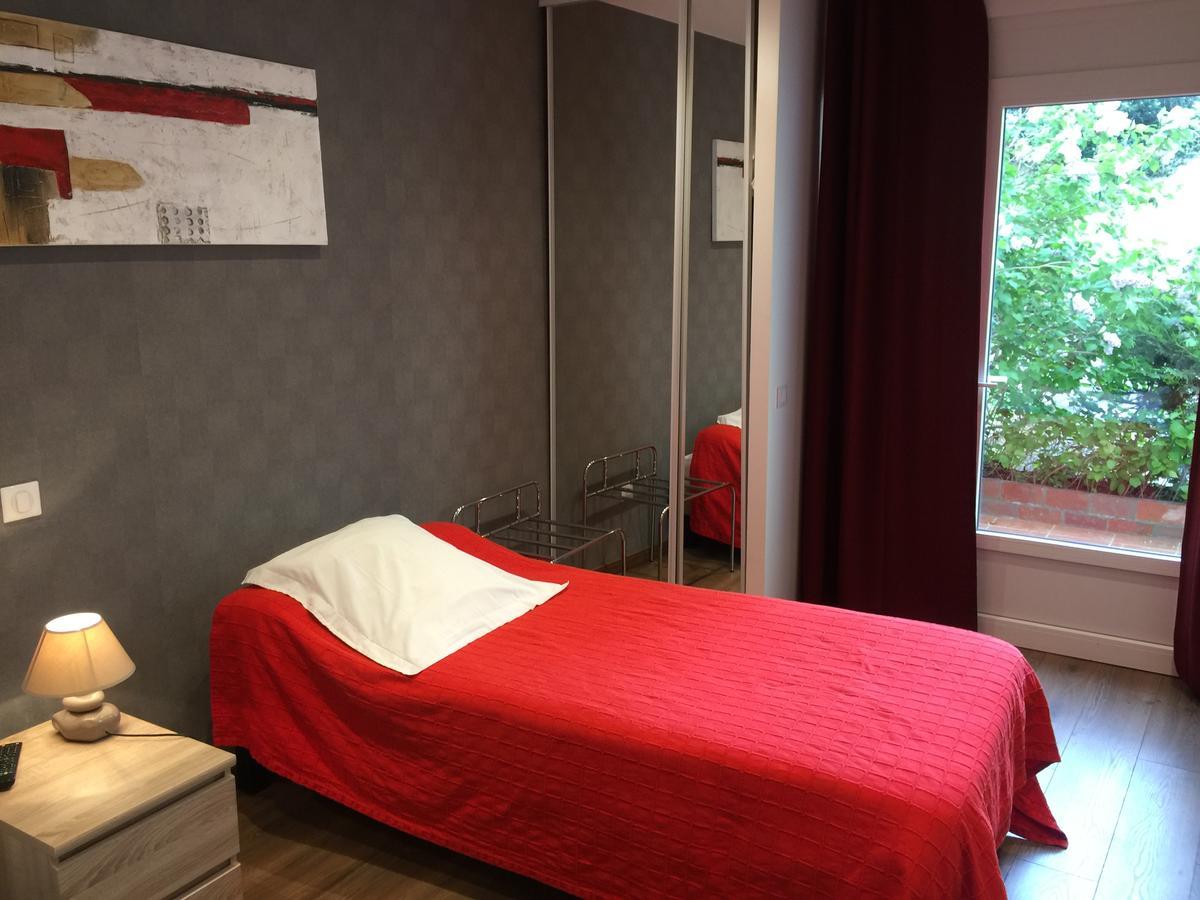 Hotel Memorial سانت كونتان المظهر الخارجي الصورة