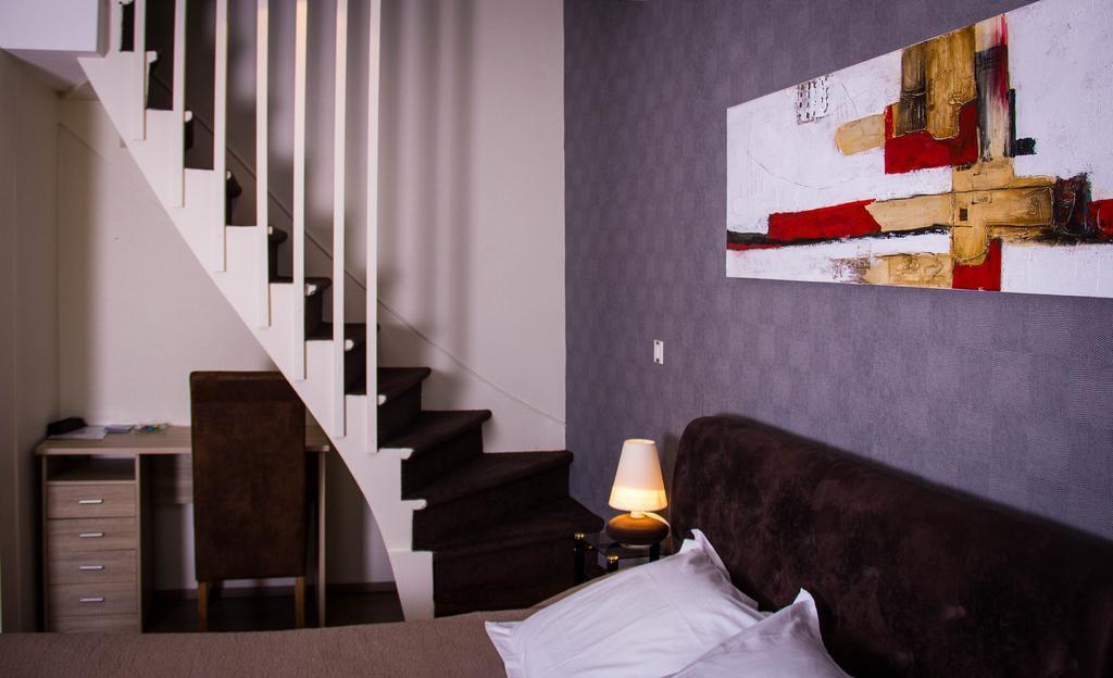 Hotel Memorial سانت كونتان الغرفة الصورة
